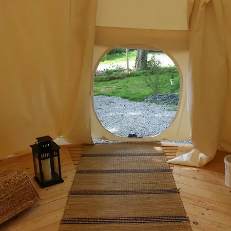 Glamping Insolites En Mené Saint-Vran